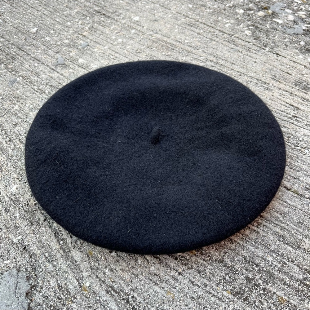 Black Wool Beret